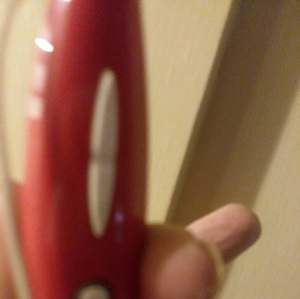 Nice WRAP AROUND ear plug - Picture 2 of 4